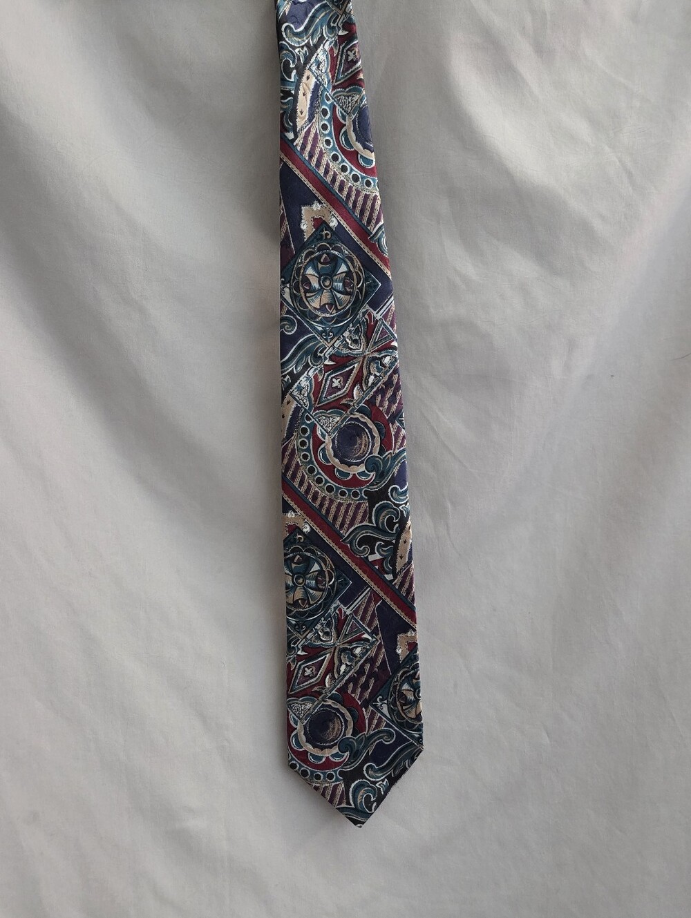 Moores Geometric Pattern Necktie
